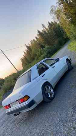 Mercedes-Benz 190 Tornio