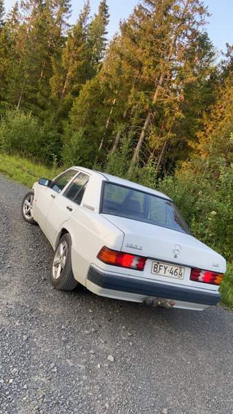 Mercedes-Benz 190 Tornio - valokuva 5