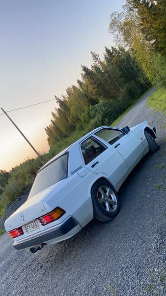 Mercedes-Benz 190 Tornio - valokuva 6
