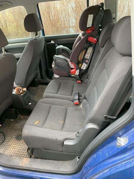 Volkswagen Touran Оулу - изображение 7