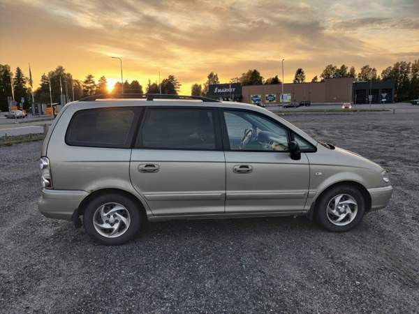 Hyundai Trajet Ulvila - valokuva 1