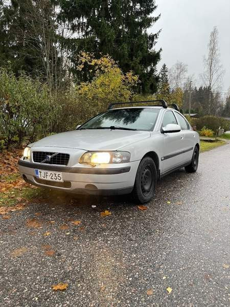 Volvo S60 Maentsaelae - photo 1