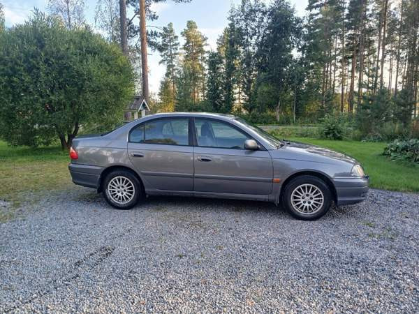 Toyota Avensis Nivala - изображение 2