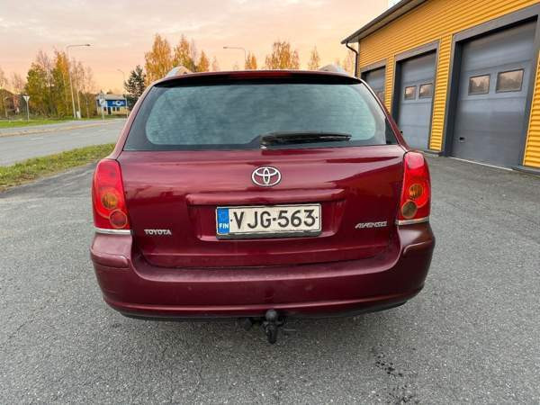 Toyota Avensis Hämeenlinna - valokuva 6