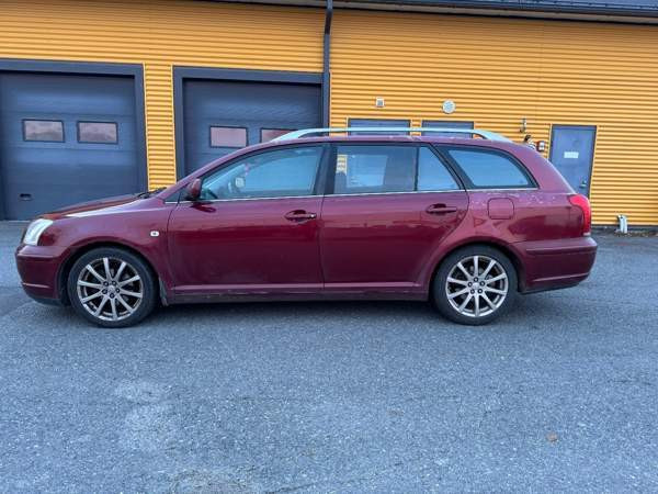 Toyota Avensis Hämeenlinna - valokuva 8