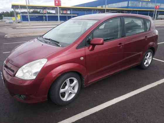 Toyota Corolla Verso Турткуль