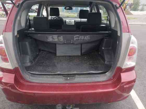 Toyota Corolla Verso Турткуль