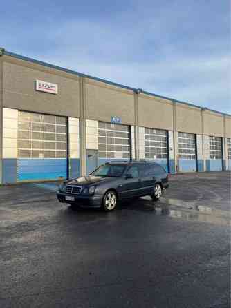 Mercedes-Benz E Haukipudas