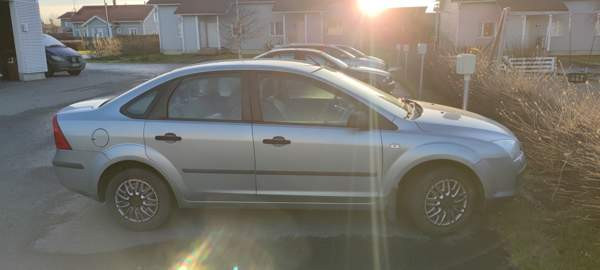 Ford Focus Oulu - valokuva 2