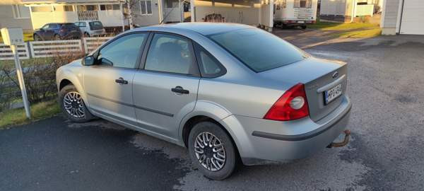 Ford Focus Oulu - valokuva 1