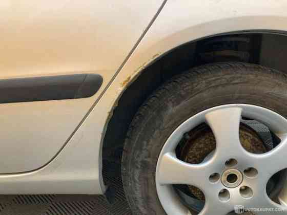 Toyota Avensis Торнио