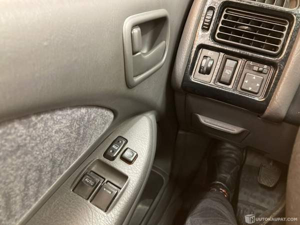 Toyota Avensis Торнио - изображение 8