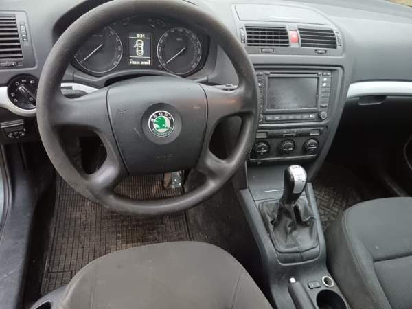 Skoda Octavia Uurainen - valokuva 6