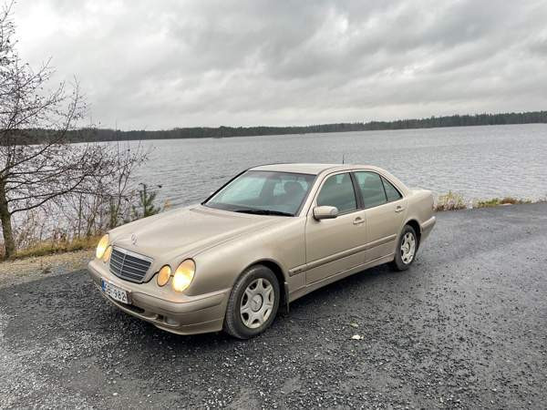 Mercedes-Benz 200 Seinäjoki - valokuva 4