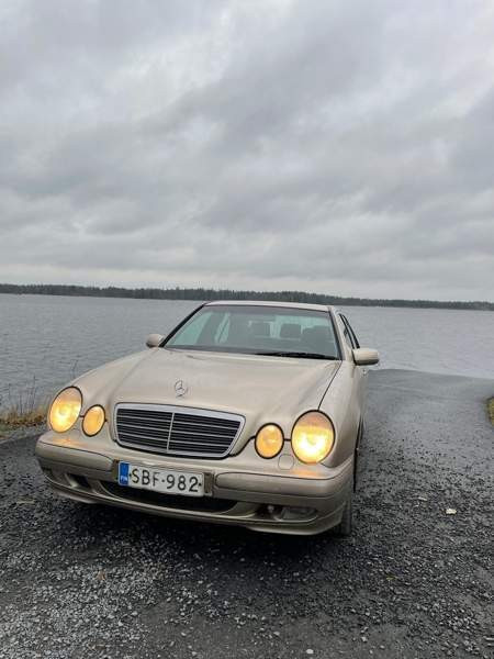 Mercedes-Benz 200 Seinäjoki - valokuva 2