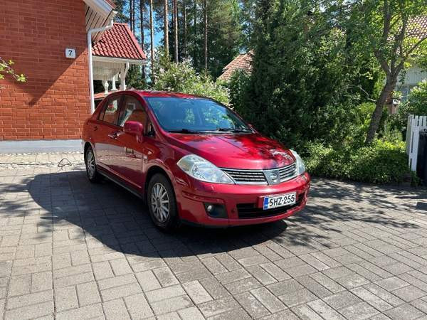 Nissan Tiida Лохья - изображение 1