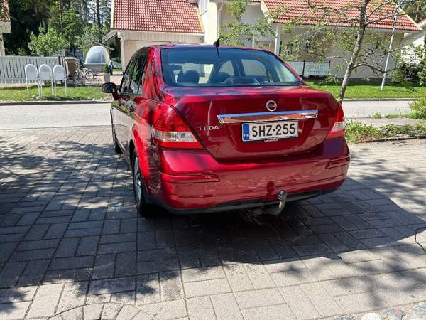 Nissan Tiida Лохья - изображение 6