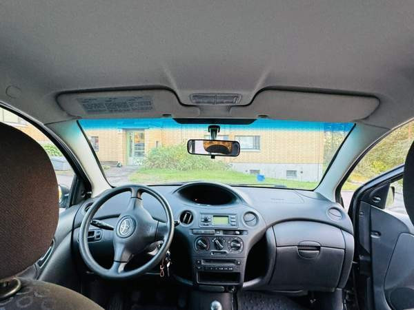 Toyota Yaris Vantaa - valokuva 4
