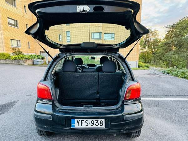 Toyota Yaris Vantaa - valokuva 6