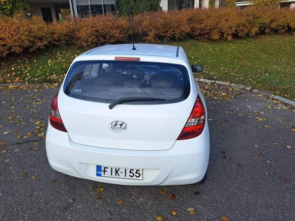 Hyundai i20 Glebychevo - valokuva 3