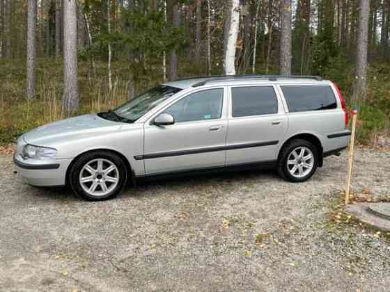 Volvo V70 Луга