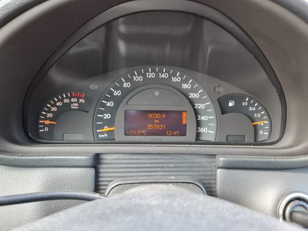 Mercedes-Benz C Rovaniemi - valokuva 3