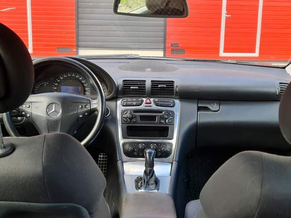 Mercedes-Benz C Rovaniemi - valokuva 2