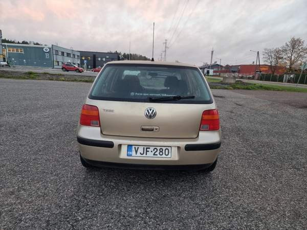Volkswagen Golf Turtkul - valokuva 8