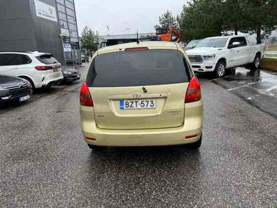 Toyota Corolla Verso Helsinki