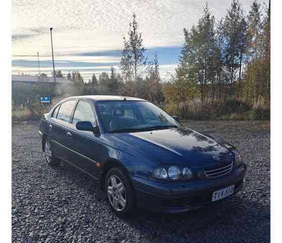 Toyota Avensis Luga