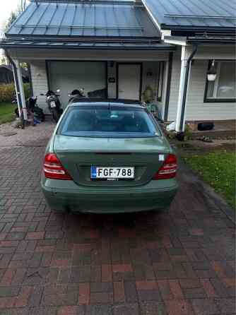 Mercedes-Benz C Luga