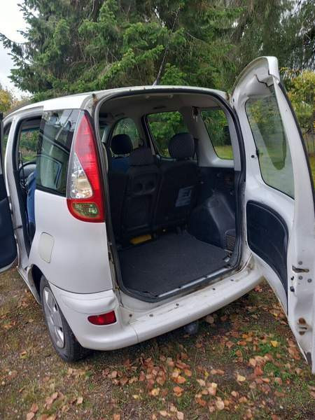 Toyota Yaris Verso Padasjoki - valokuva 7