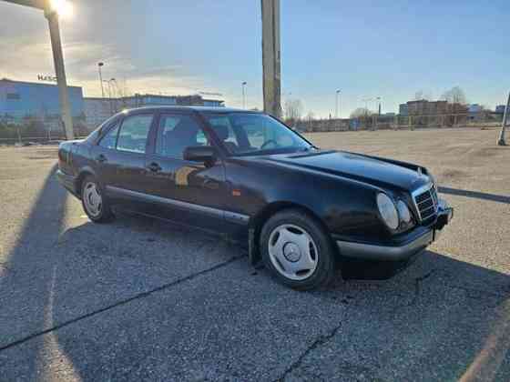 Mercedes-Benz E Turtkul