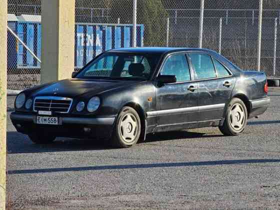 Mercedes-Benz E Turtkul