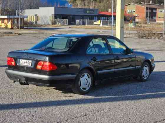 Mercedes-Benz E Turtkul