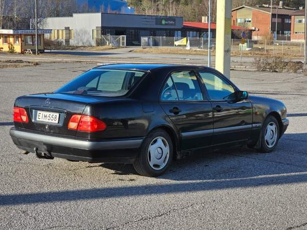 Mercedes-Benz E Турткуль - изображение 6