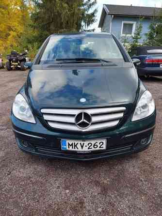 Mercedes-Benz 200 Вихти