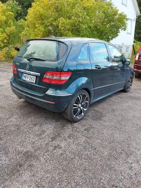 Mercedes-Benz 200 Вихти - изображение 6