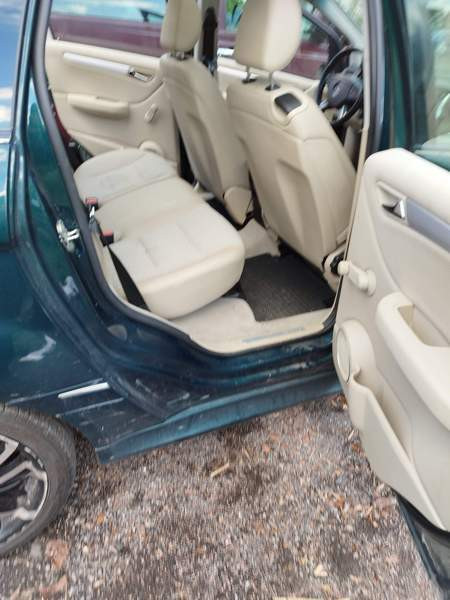 Mercedes-Benz 200 Вихти - изображение 8