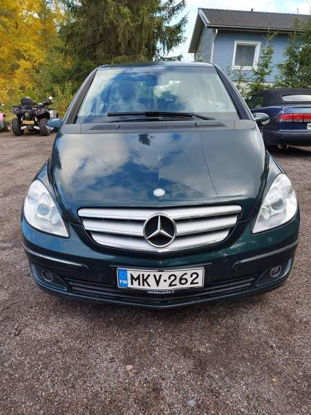 Mercedes-Benz 200 Вихти - изображение 2