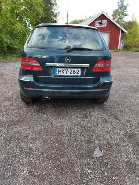 Mercedes-Benz 200 Вихти - изображение 7