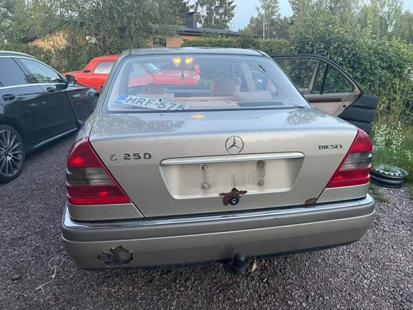 Mercedes-Benz 250 Askola – foto 2