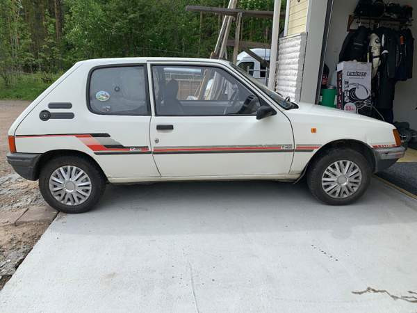 Peugeot 205 Macau - photo 2