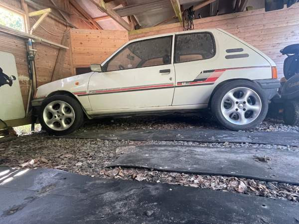 Peugeot 205 Macau - photo 1