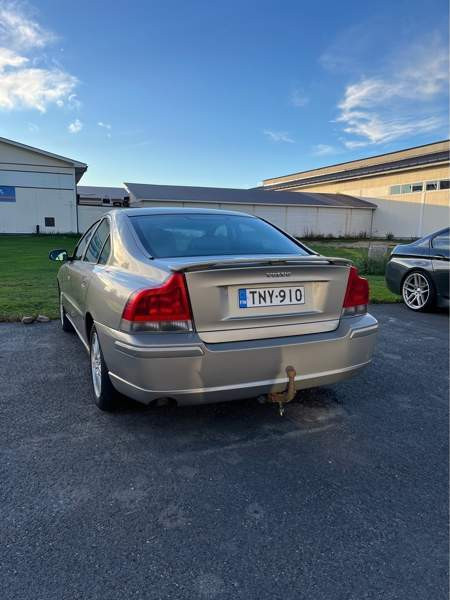 Volvo S60 Kannus - valokuva 3