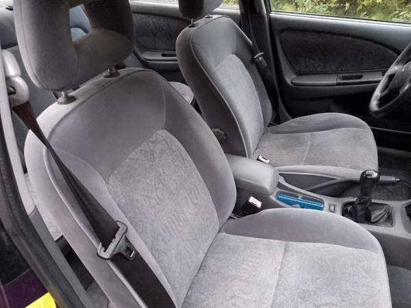 Toyota Avensis Jyväskylä - valokuva 7