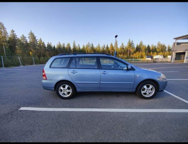 Toyota Corolla Oulu - valokuva 2