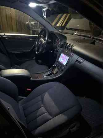 Mercedes-Benz 220 Rauma