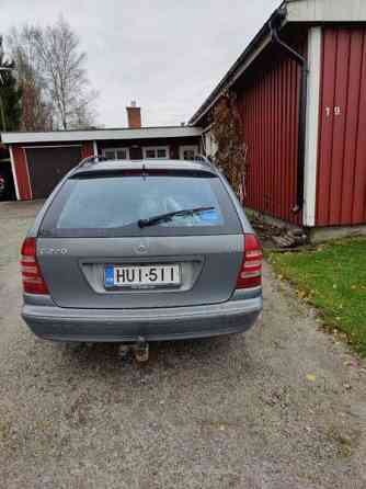 Mercedes-Benz 220 Uusikaarlepyy