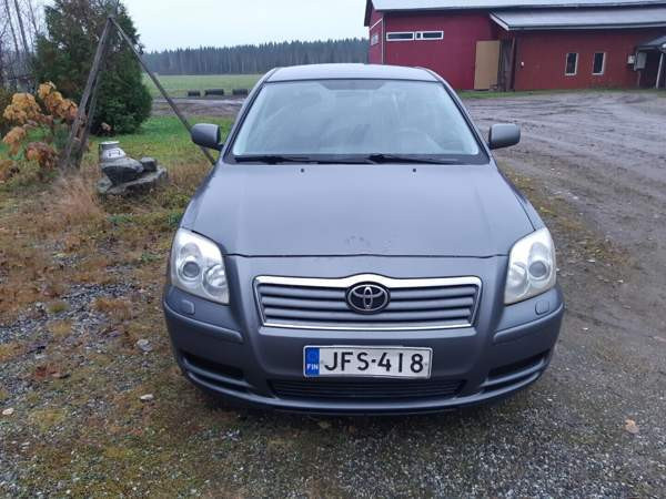 Toyota Avensis Kiuruvesi - valokuva 3